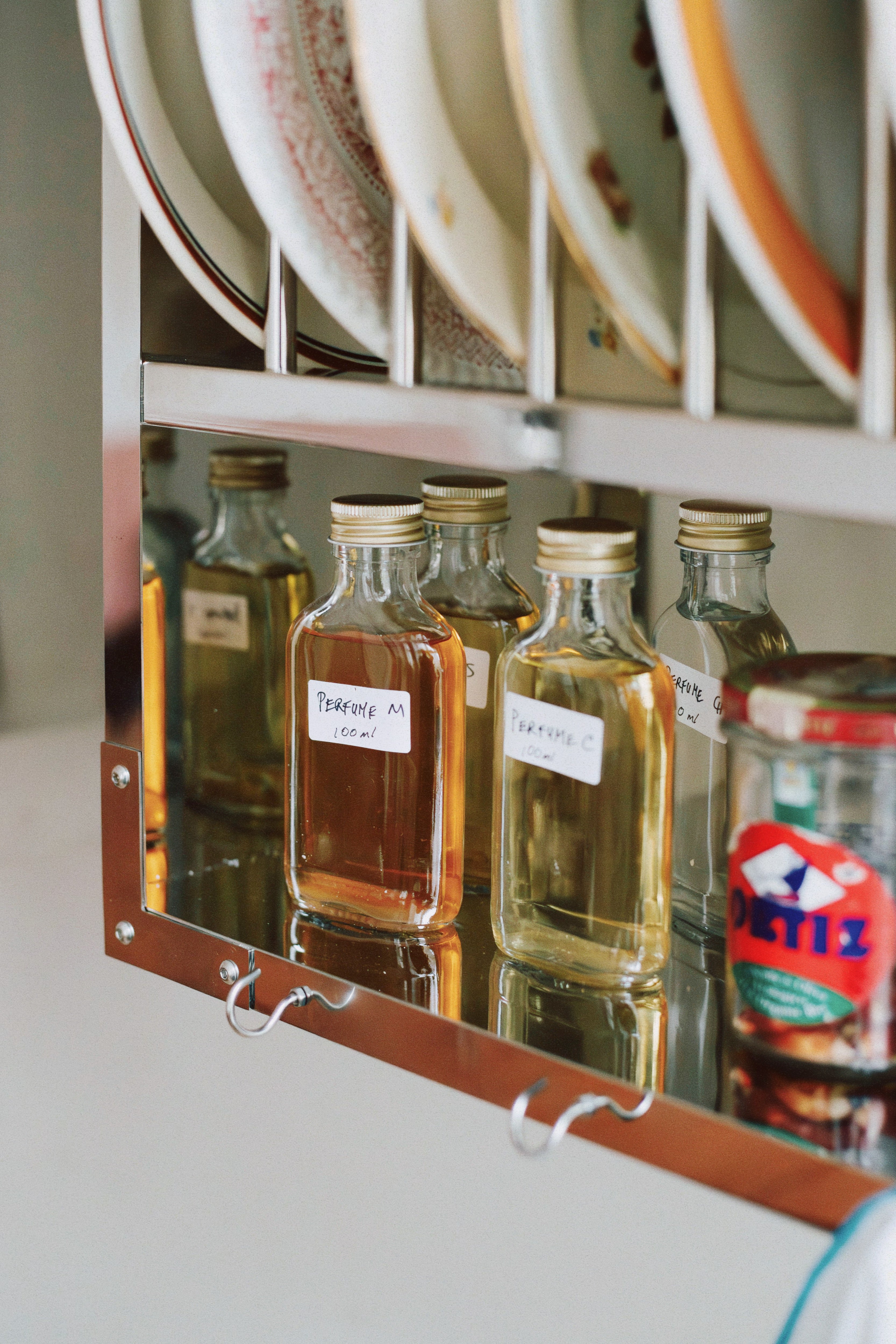 Indian Plate Rack 001